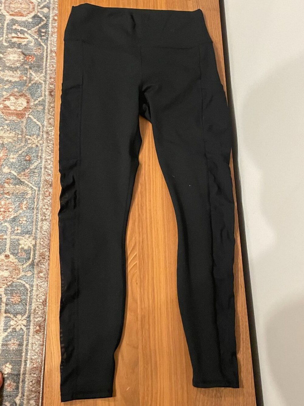 Fabletics On-The-Go PowerHold High-Waisted Mesh Pocket Leggings Black Medium